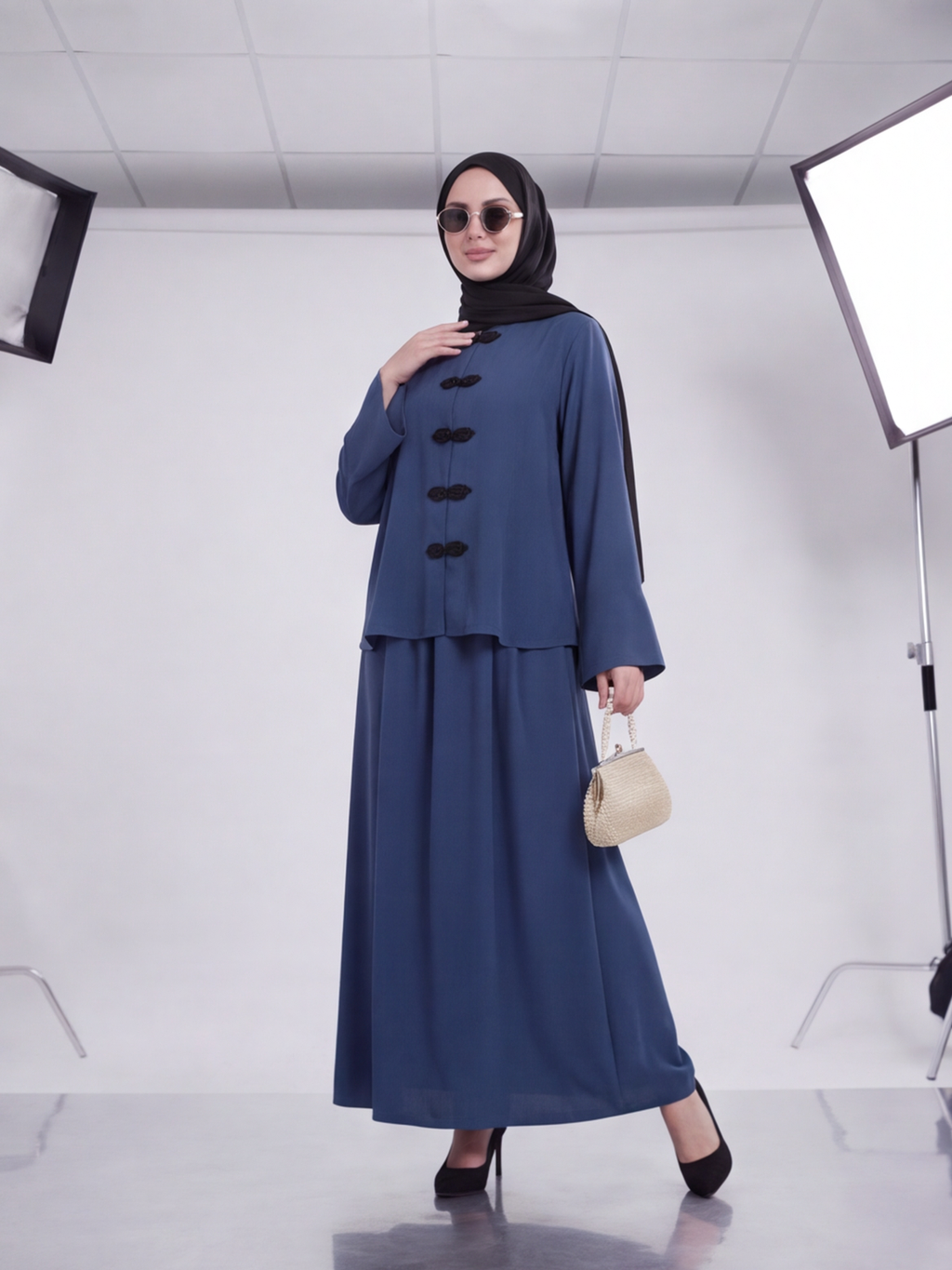 طقم السلطانة ( ازرق غامق )