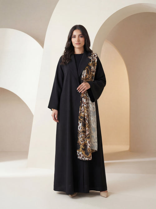 Black Luxe Abaya – Signature Contrast Detail