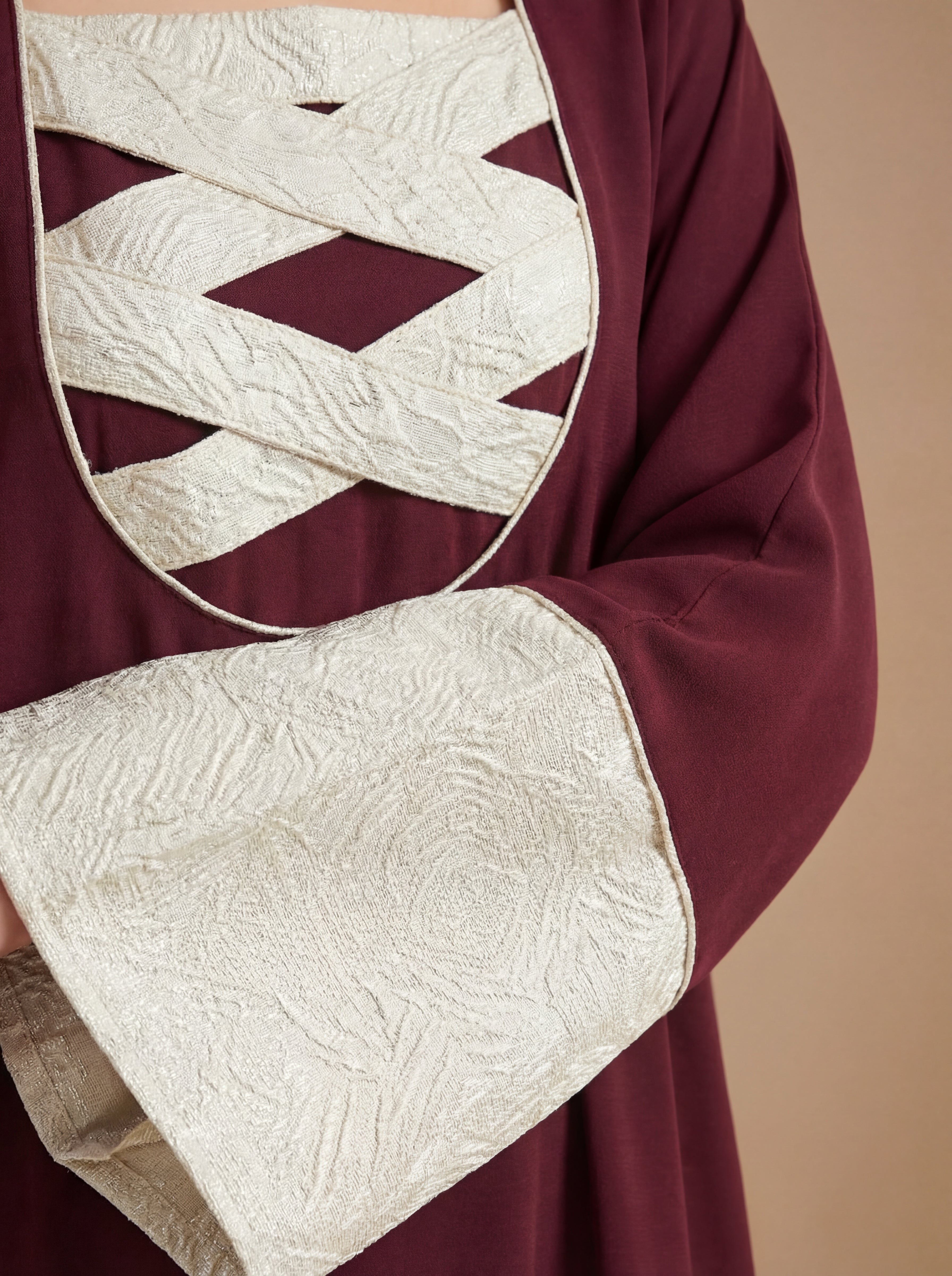 Burgundy Grace Abaya – Elegant Contrast Design