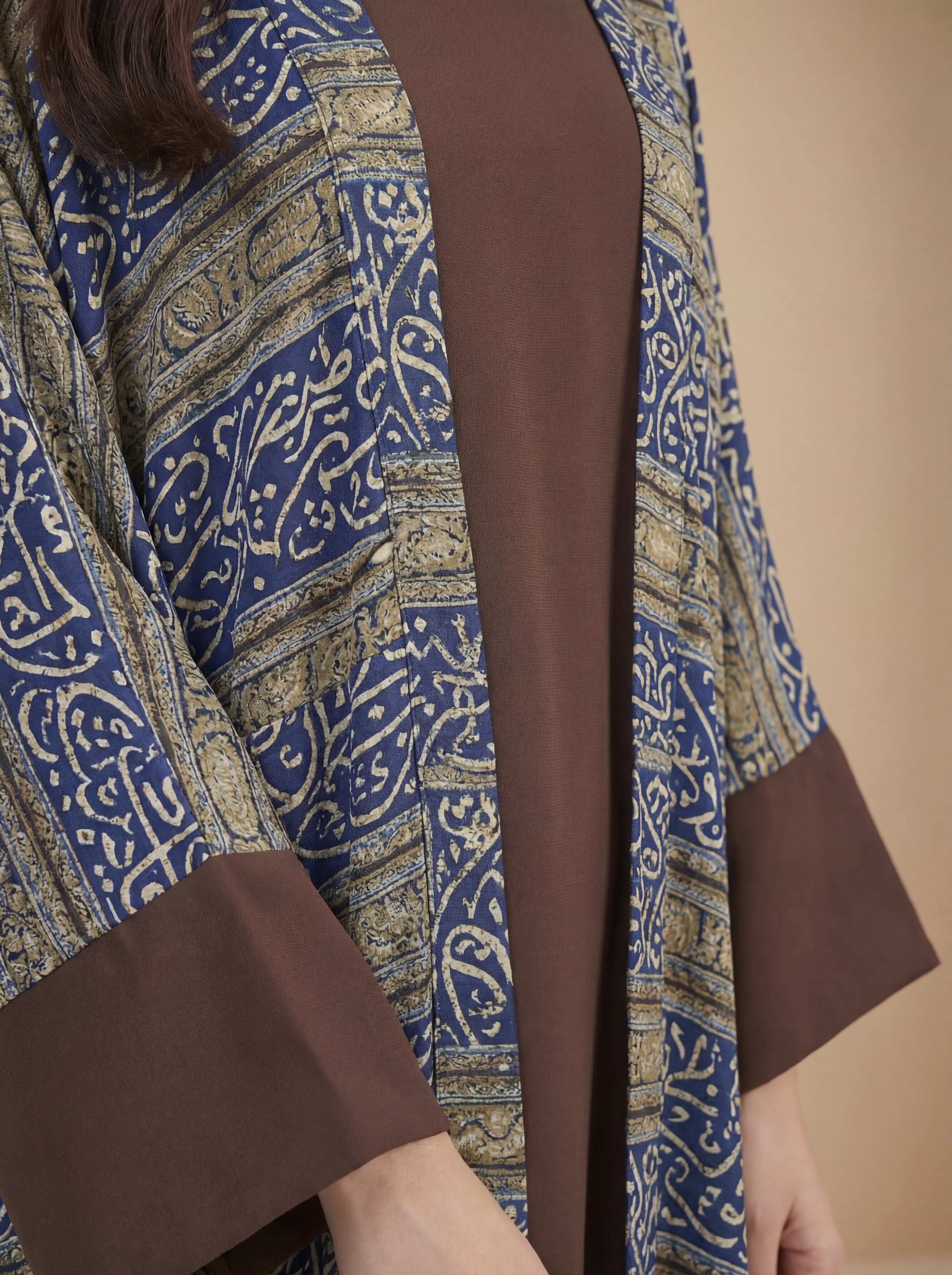 Royal Pattern Abaya – Heritage Elegance