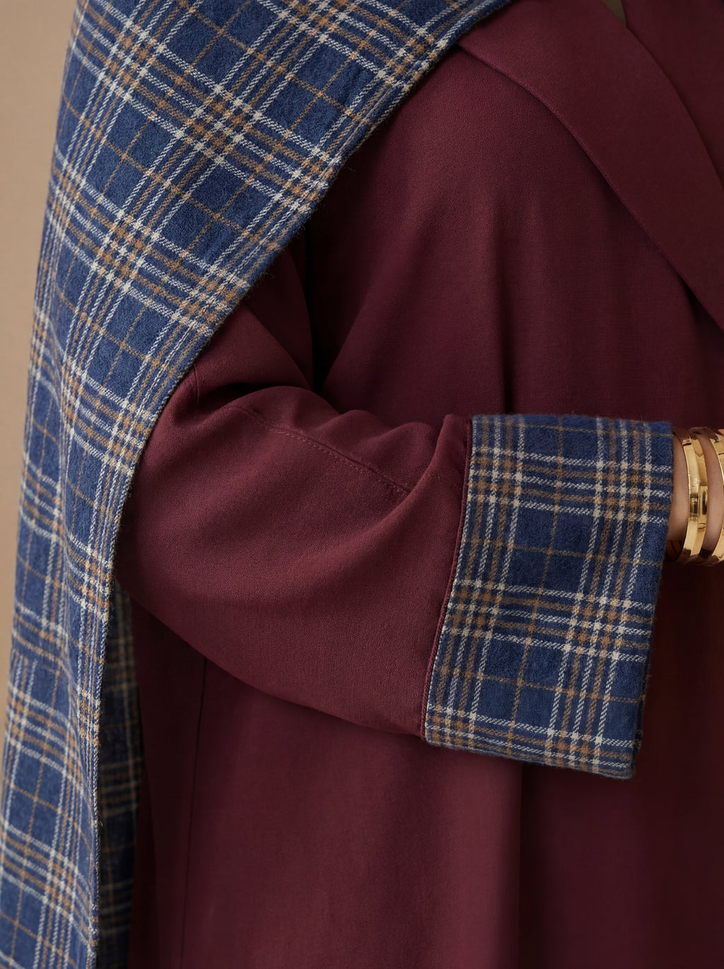Burgundy Classic Abaya – Modern Check Detail